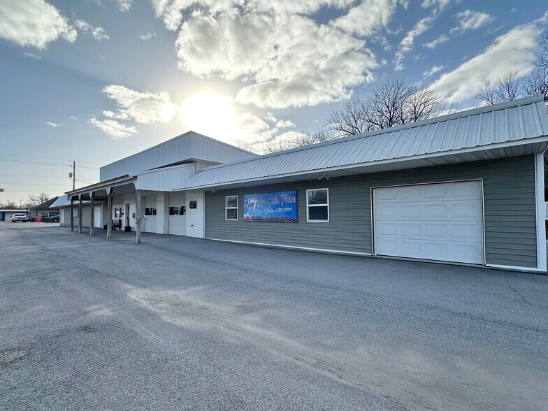 More Photos Of 104 N Orange St, Butler Freestanding For Sale
