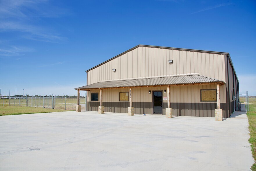 Primary Photo Of 4651 Technology Dr, Weatherford Service For Lease