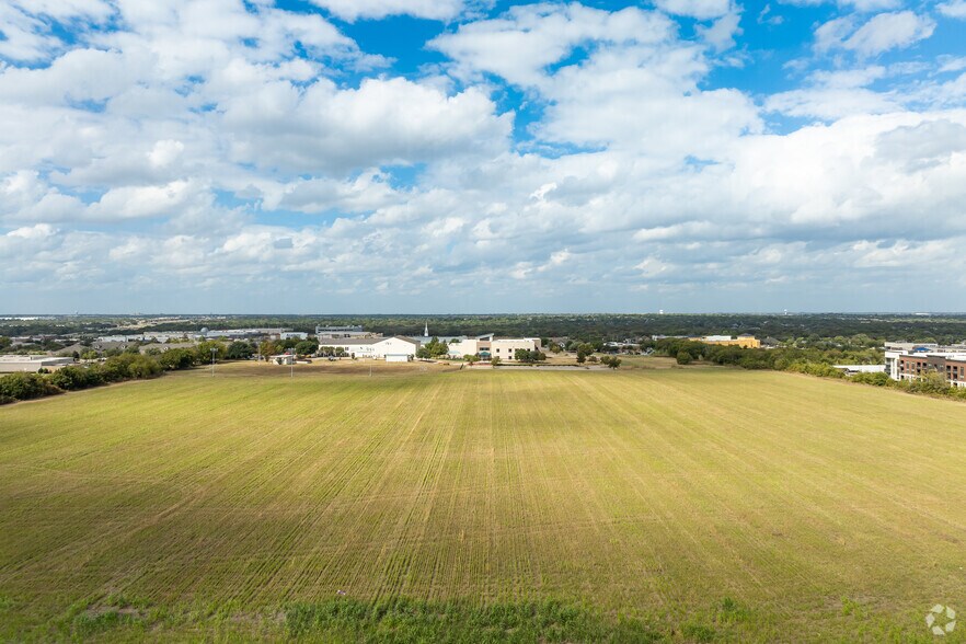 More Photos Of 1800 E Broad St, Mansfield Land For Sale