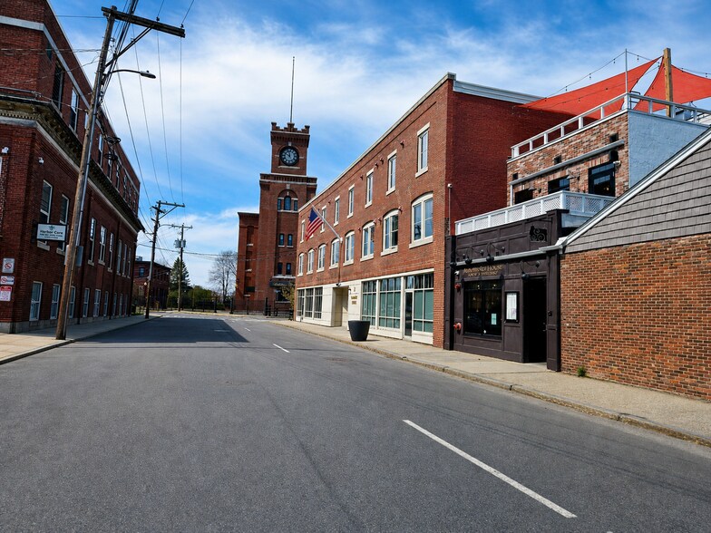 More Photos Of 57 Factory St, Nashua Restaurant For Sale