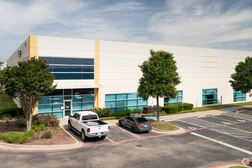 Primary Photo Of 106 E Old Settlers Blvd, Round Rock Warehouse For Lease