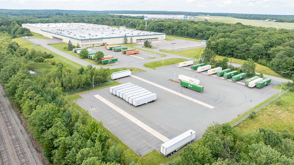 Primary Photo Of 1 Parker Way, Mount Pocono Distribution For Lease