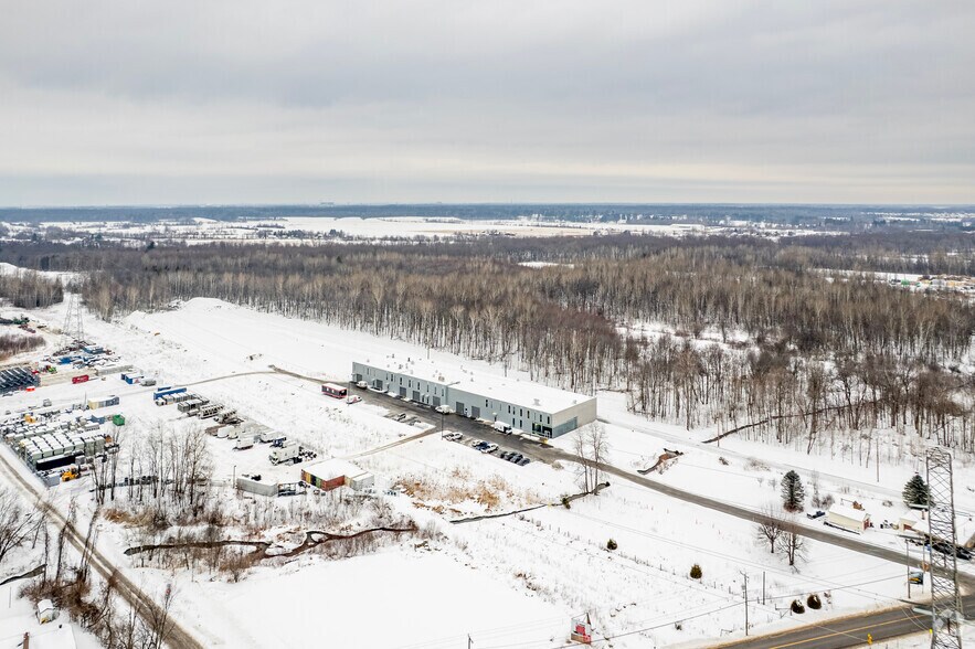 More Photos Of 550 Ch De La Côte S, Boisbriand Service For Sale