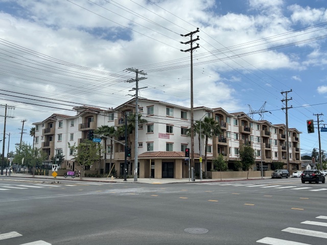 Primary Photo Of 18840 Sherman Way, Reseda Apartments For Lease