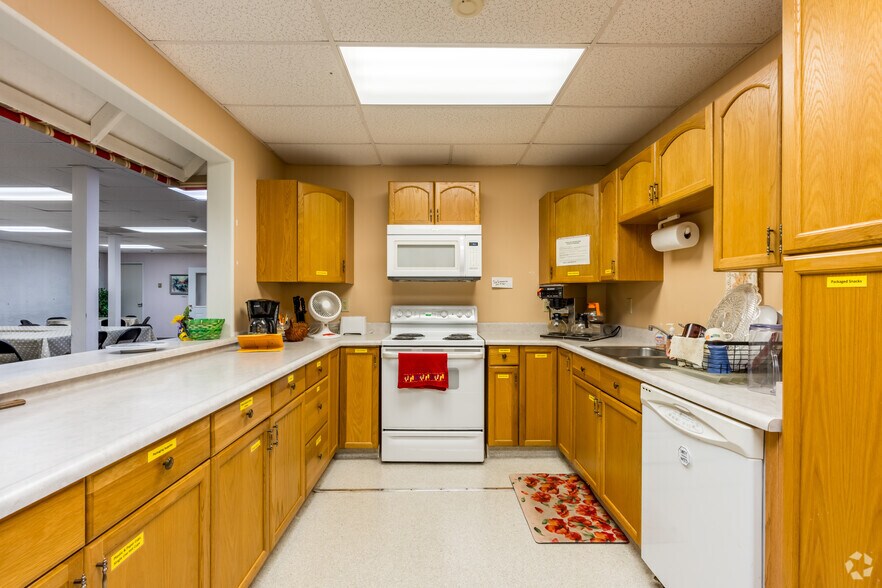 More Photos Of 1212 High St, Auburn Religious Facility For Sale