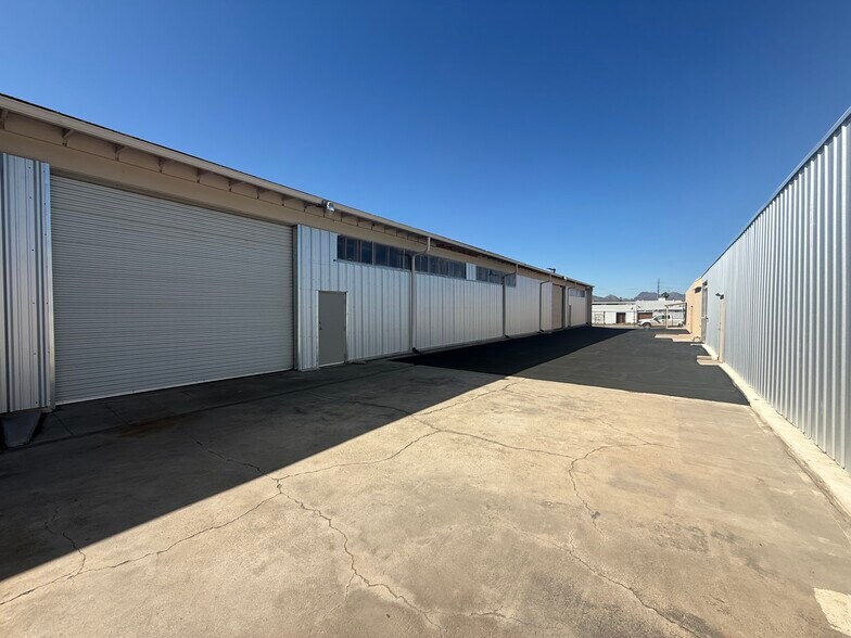 More Photos Of 548 W Speedway Blvd, Tucson Warehouse For Lease