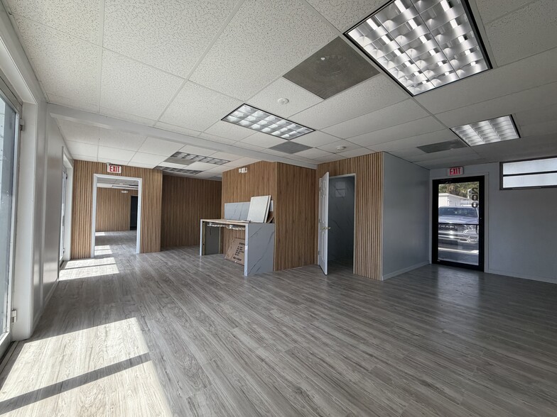More Photos Of 3418 W Swann Ave, Tampa Office For Lease
