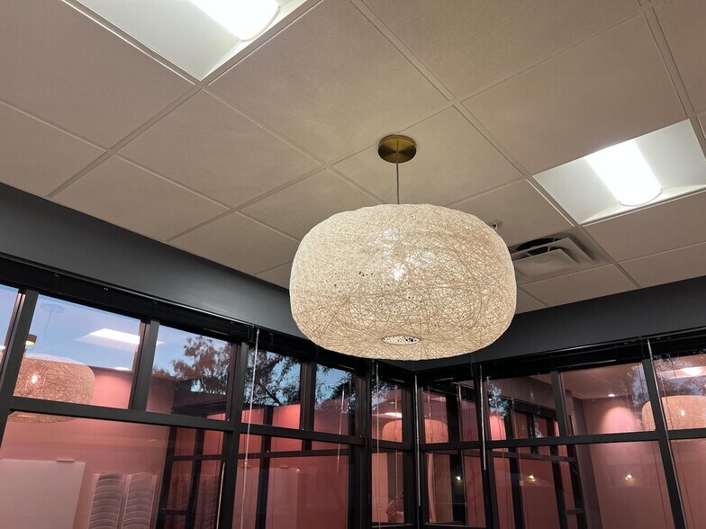 More Photos Of 8165 E Indian Bend Rd, Scottsdale Medical For Lease
