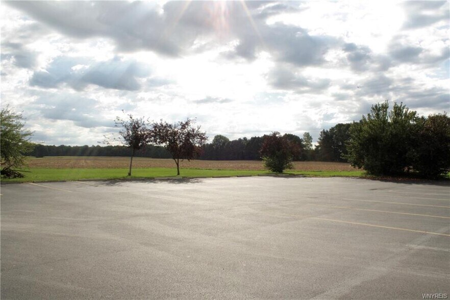 More Photos Of 3333 Lockport Olcott Rd, Newfane Restaurant For Sale