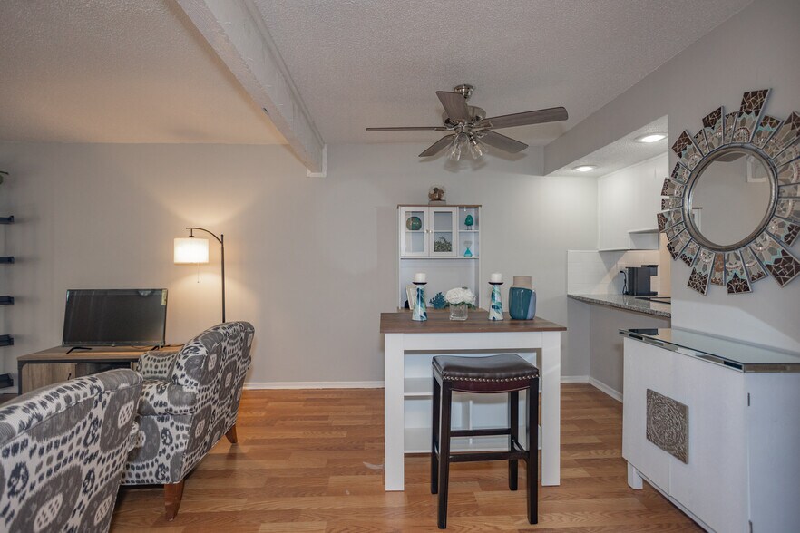 More Photos Of 3108 Eaton St, Kansas City Multifamily For Sale