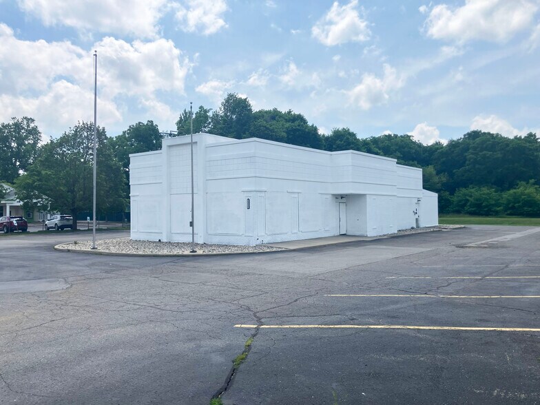 More Photos Of 1317 N Eaton St, Albion Fast Food For Sale
