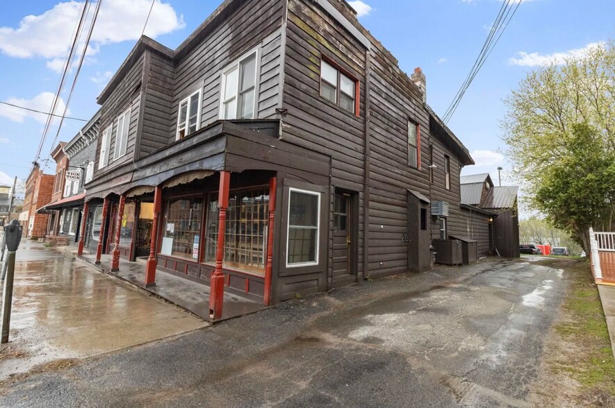 More Photos Of 13 Hodskin St, Canton Apartments For Sale
