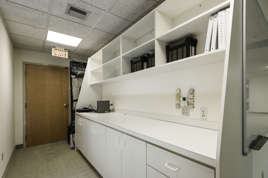 More Photos Of 333 North Ave, Wakefield Office For Lease