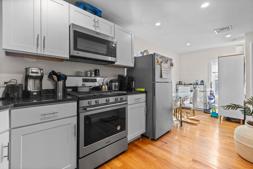 More Photos Of 61-65 Broad St, Marlborough Apartments For Sale