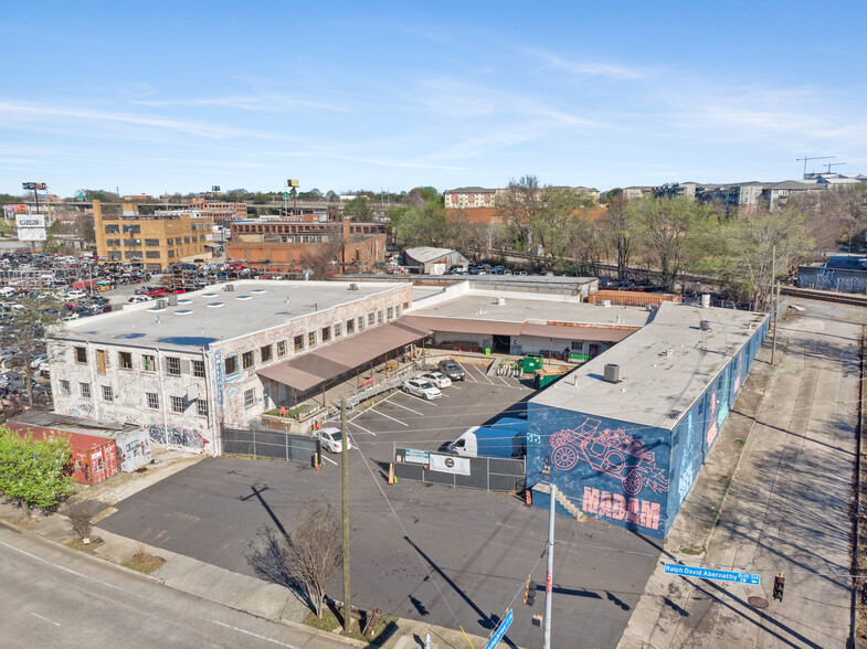 Primary Photo Of 515 Ralph David Abernathy Blvd SW, Atlanta Manufacturing For Lease