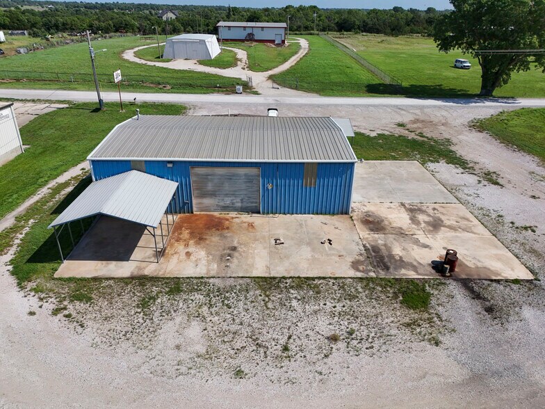 More Photos Of 3315 Central Ave, Winfield Warehouse For Sale