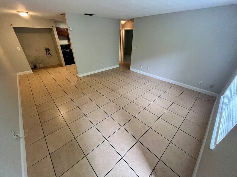 More Photos Of 7213 SW 44th Pl, Gainesville Apartments For Sale