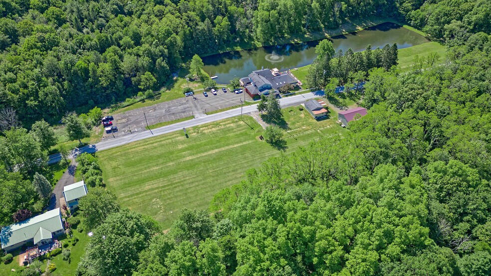 More Photos Of 160 Creamery Rd, Greenville Specialty For Sale