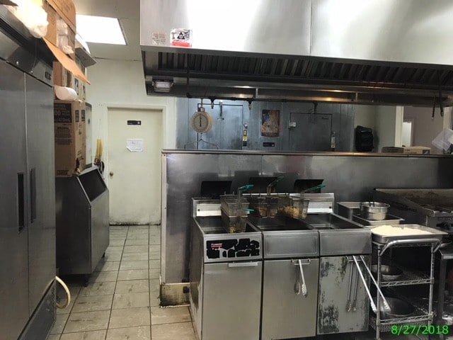 More Photos Of 8903 Cullen Blvd, Houston Restaurant For Sale