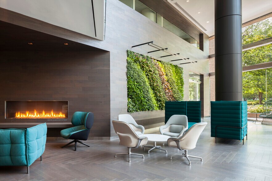 More Photos Of 2345 Crystal Dr, Arlington Office For Lease