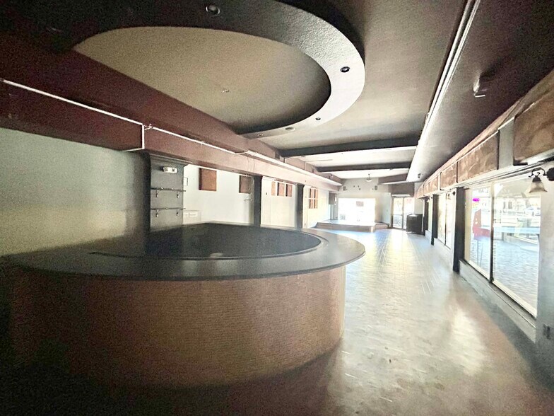 More Photos Of 901-903 E New Haven Ave, Melbourne Storefront Retail Office For Lease