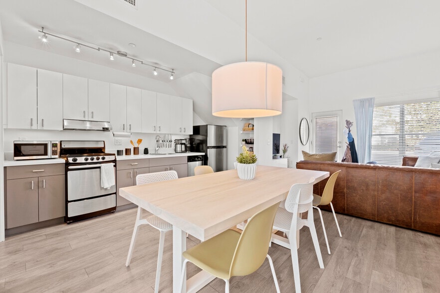 More Photos Of , Lakeland Multifamily For Sale