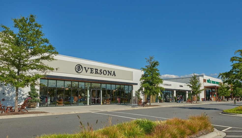 More Photos Of 4 S Tunnel Rd, Asheville Unknown For Lease