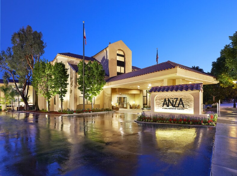 Primary Photo Of 23627 Calabasas Rd, Calabasas Hotel For Sale