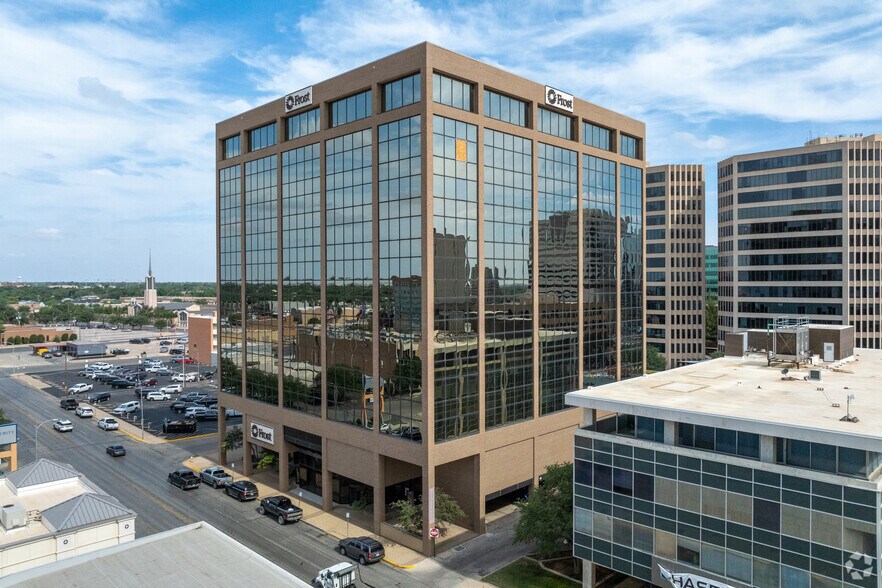 More Photos Of 508 W Wall St, Midland Office For Lease