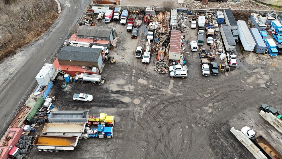 More Photos Of 168 Townline Rd, Kings Park Land For Lease