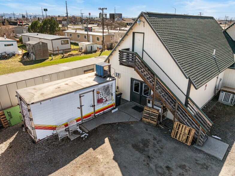 More Photos Of 6410 Jackrabbit Ln, Belgrade Storefront For Sale