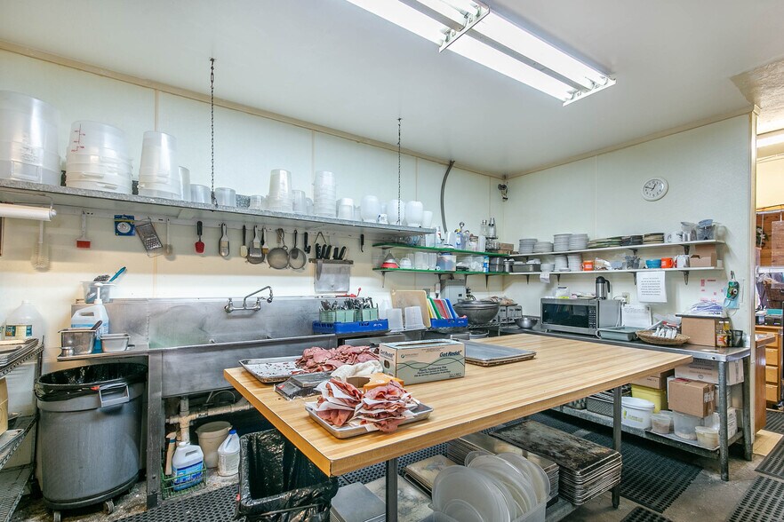 More Photos Of 14836 OR-38, Elkton Restaurant For Sale