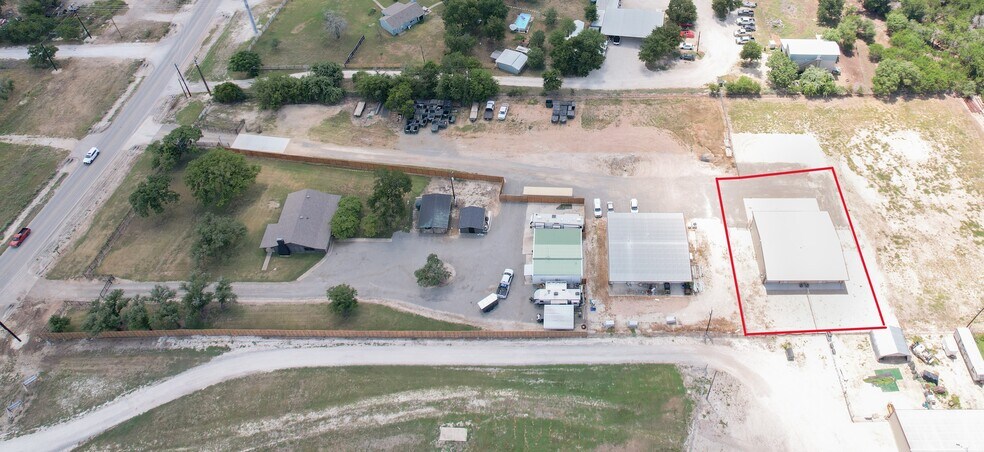 More Photos Of 2550 County Road 279, Leander Freestanding For Lease