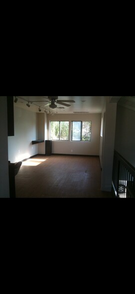 More Photos Of 1920 5th St, Simi Valley Freestanding For Lease