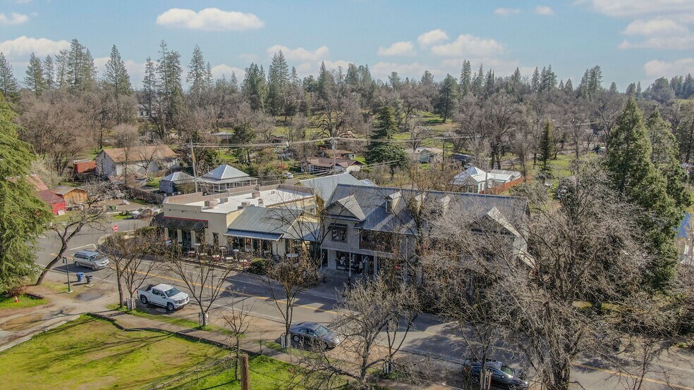 More Photos Of 191 Main St, Murphys General Retail For Sale