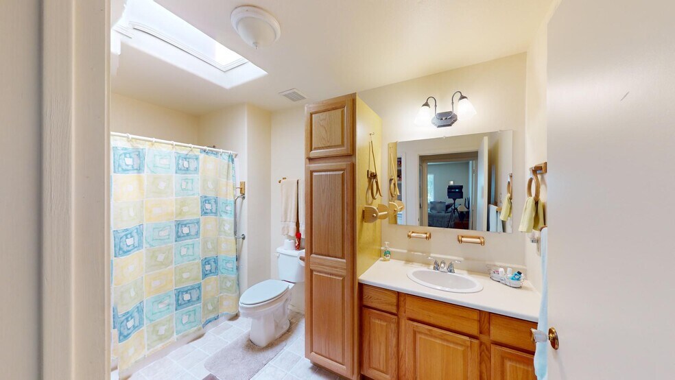 More Photos Of 1804 E College Blvd, Roswell General Retail For Sale