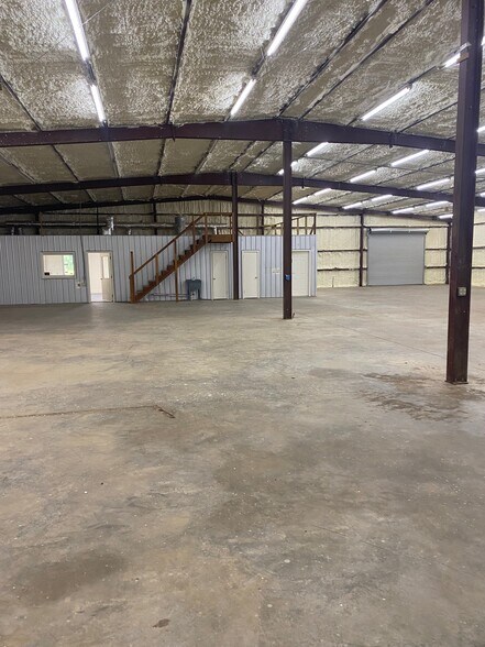 More Photos Of 501 Addlestone Dr, Metter Warehouse For Sale