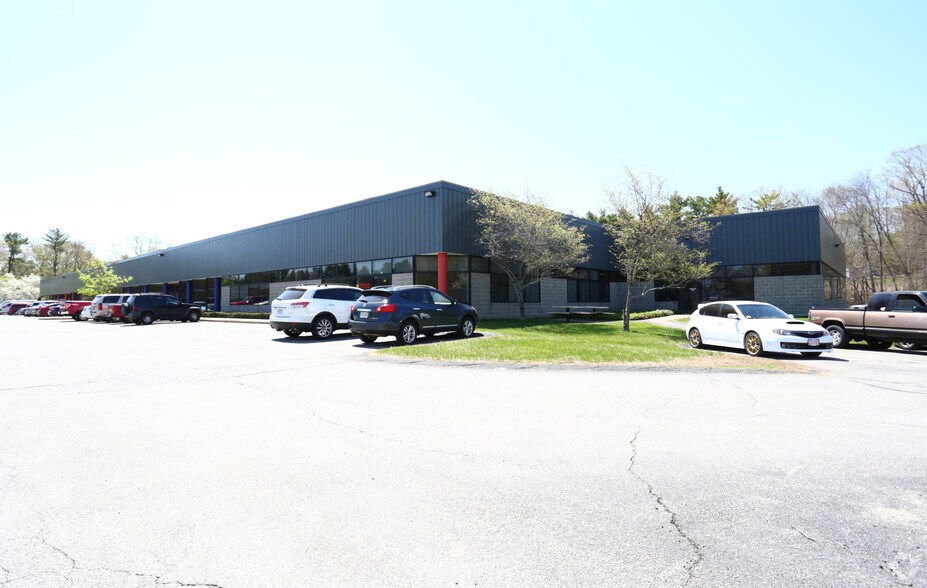 More Photos Of 399 River Rd, Hudson Light Manufacturing For Lease