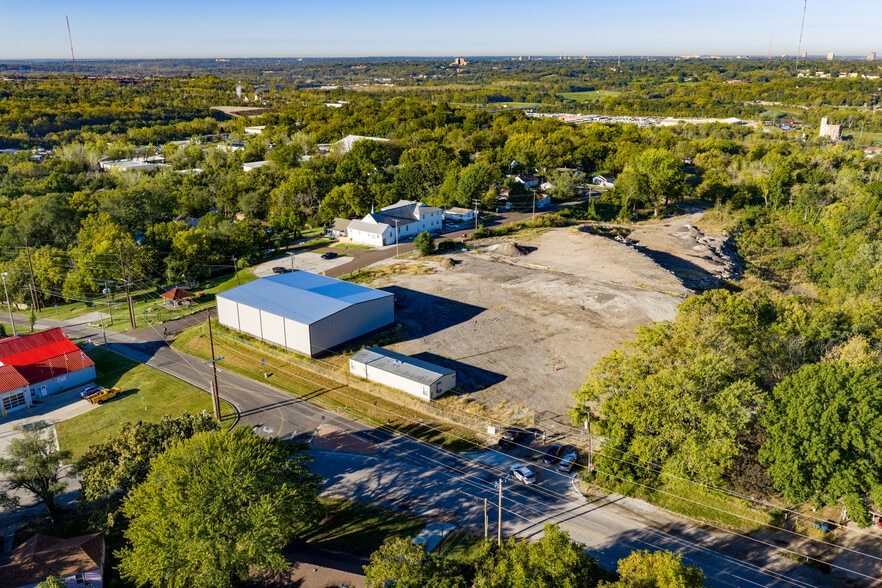 Primary Photo Of 1624 Blue Ridge Blvd, Kansas City Warehouse For Sale