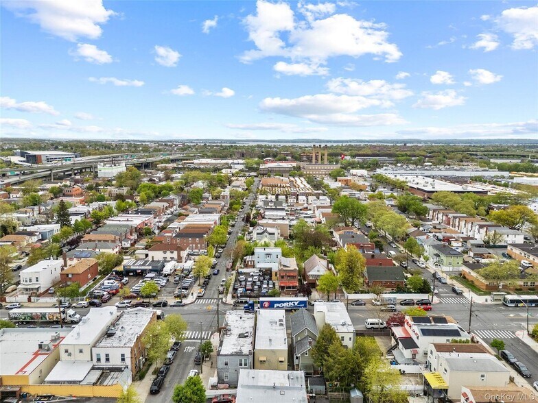More Photos Of 847 Castle Hill Ave, Bronx Storefront Retail Residential For Sale