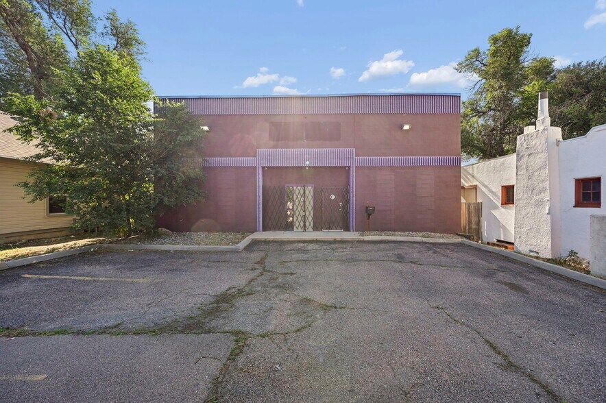 Primary Photo Of 319 N Bonfoy Ave, Colorado Springs Warehouse For Lease