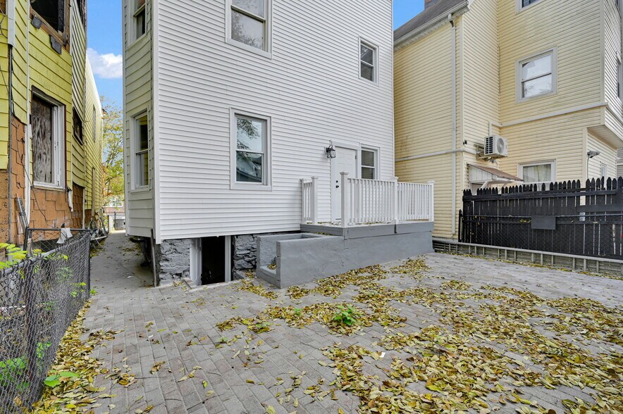 More Photos Of 148 S 13th Ave, Mount Vernon Apartments For Sale