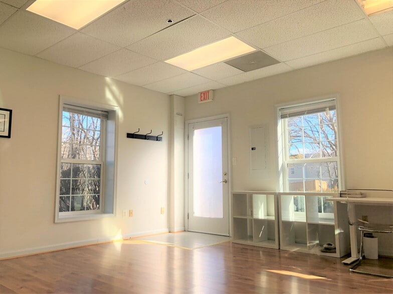 More Photos Of 10260-10268 Baltimore National Pike, Ellicott City Office For Lease