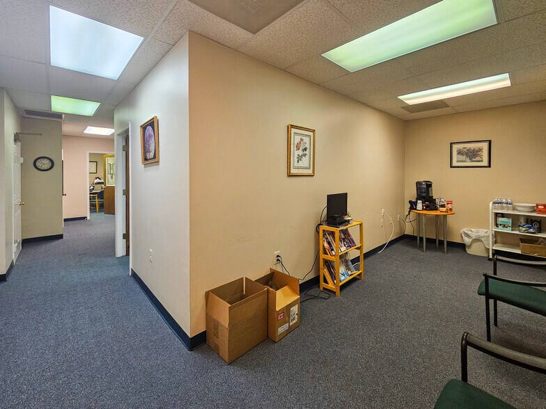More Photos Of 14450 Old Mill Rd, Upper Marlboro Office For Sale