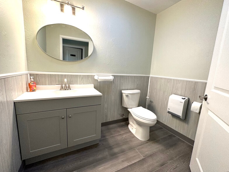 More Photos Of 4300 Evora Rd, Pittsburg Warehouse For Lease