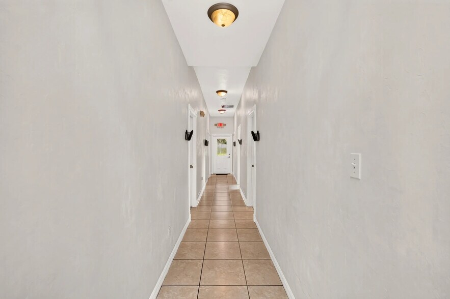 More Photos Of 223 N Main St, Williston Medical For Sale