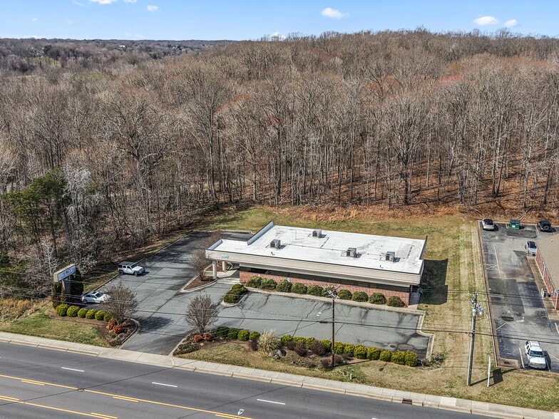More Photos Of 257 W Kings Hwy, Eden Medical For Sale