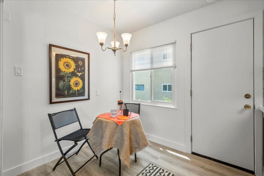 More Photos Of 2231 E 28th St, Oakland Apartments For Sale