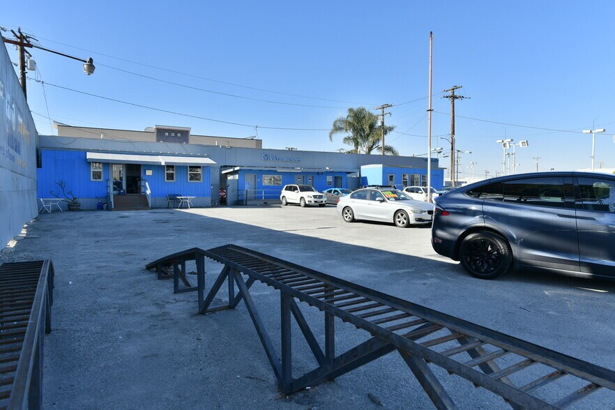 More Photos Of 15301 Hawthorne Blvd, Lawndale Auto Dealership For Lease