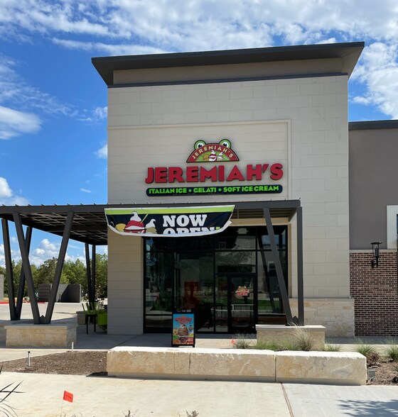 Primary Photo Of 901 Pine Market Ave, Montgomery Freestanding For Lease